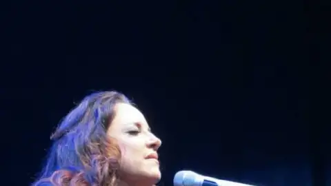 Ana Carolina e mais nos lançamentos da semana