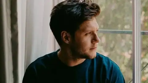 Niall Horan lança as inéditas, "Dress" e "Nothing". Ouça com letra e tradução