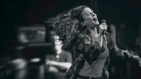 Veja o setlist de Alanis Morissette no Lollapalooza Brasil 2025