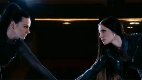 Halsey e Amy Lee, do Evanescence, anunciam parceria inédita, "Hand That Feeds"