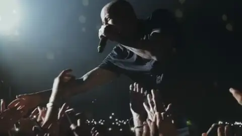 Linkin Park revela qual música tirou do seu setlist após a morte de Chester