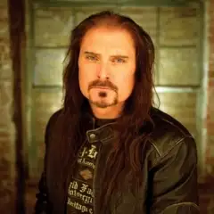 James LaBrie