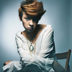 La Roux