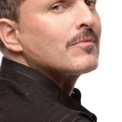 Miguel Bosé