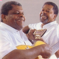 Pena Branca e Xavantinho