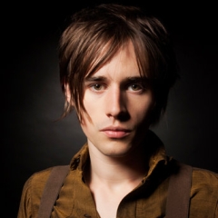 Reeve Carney