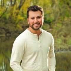 Tyler Farr